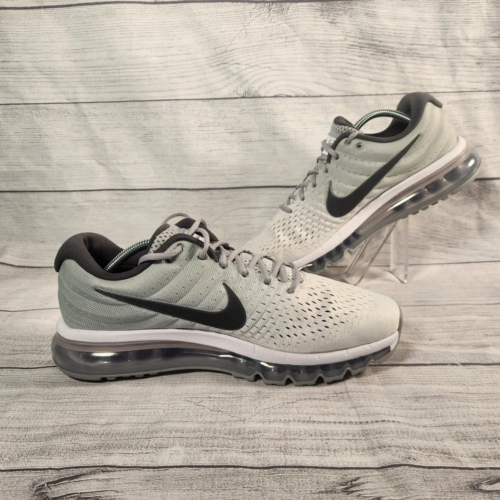 Nike Air Max 2017 Men's Size 11.5 Running Shoes Gray White Black 849559-101